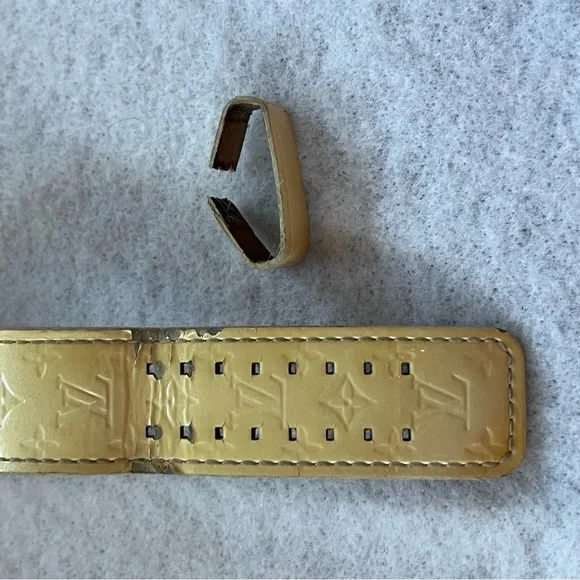 LOUIS VUITTON Cream Ivory Vernis Patent Leather WATCH BAND NO Metal Buckle - Picture 5 of 14